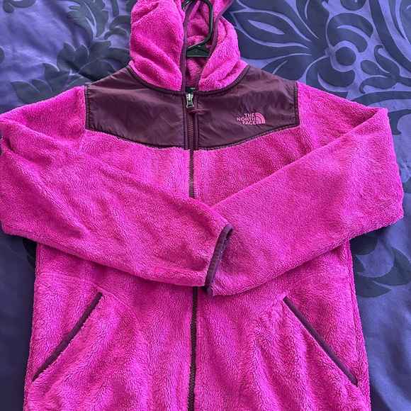 The North Face Vibrant Magenta Fleece - Picture 1 of 10